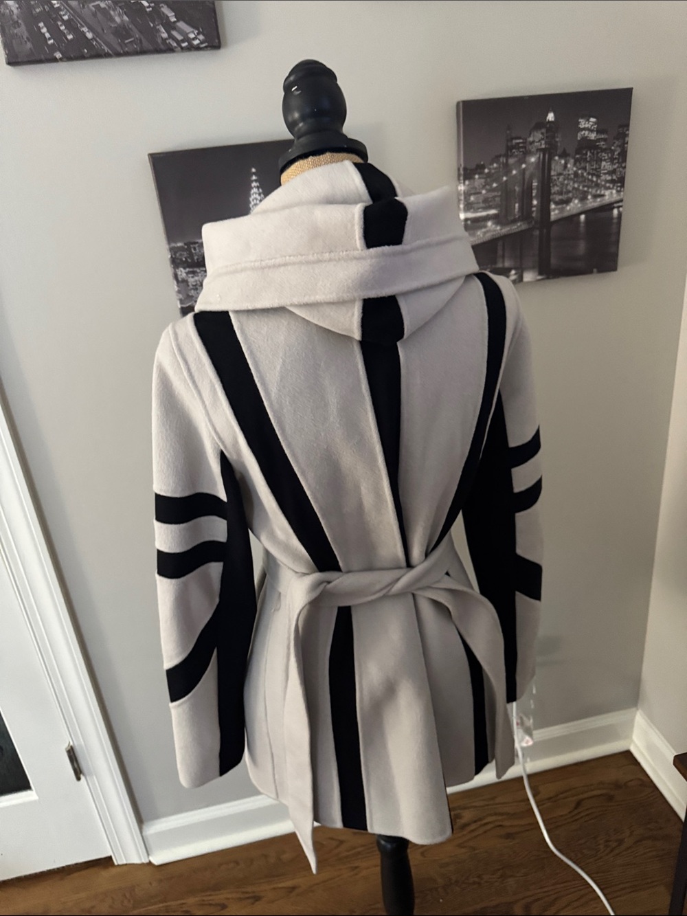 blanc noir Light Gray and Black Belted Trench Coat - Picture 3 of 7